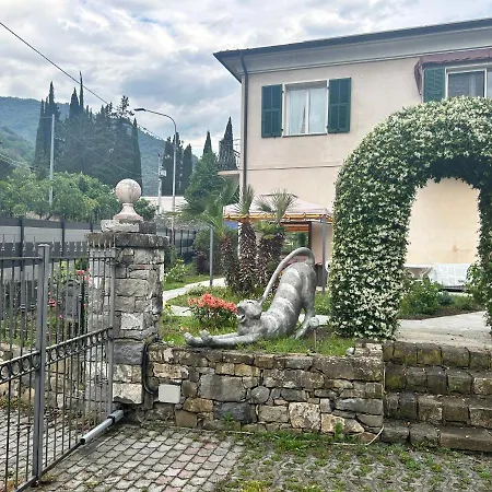 House Of Artist Apartment Isolabona Exterior photo