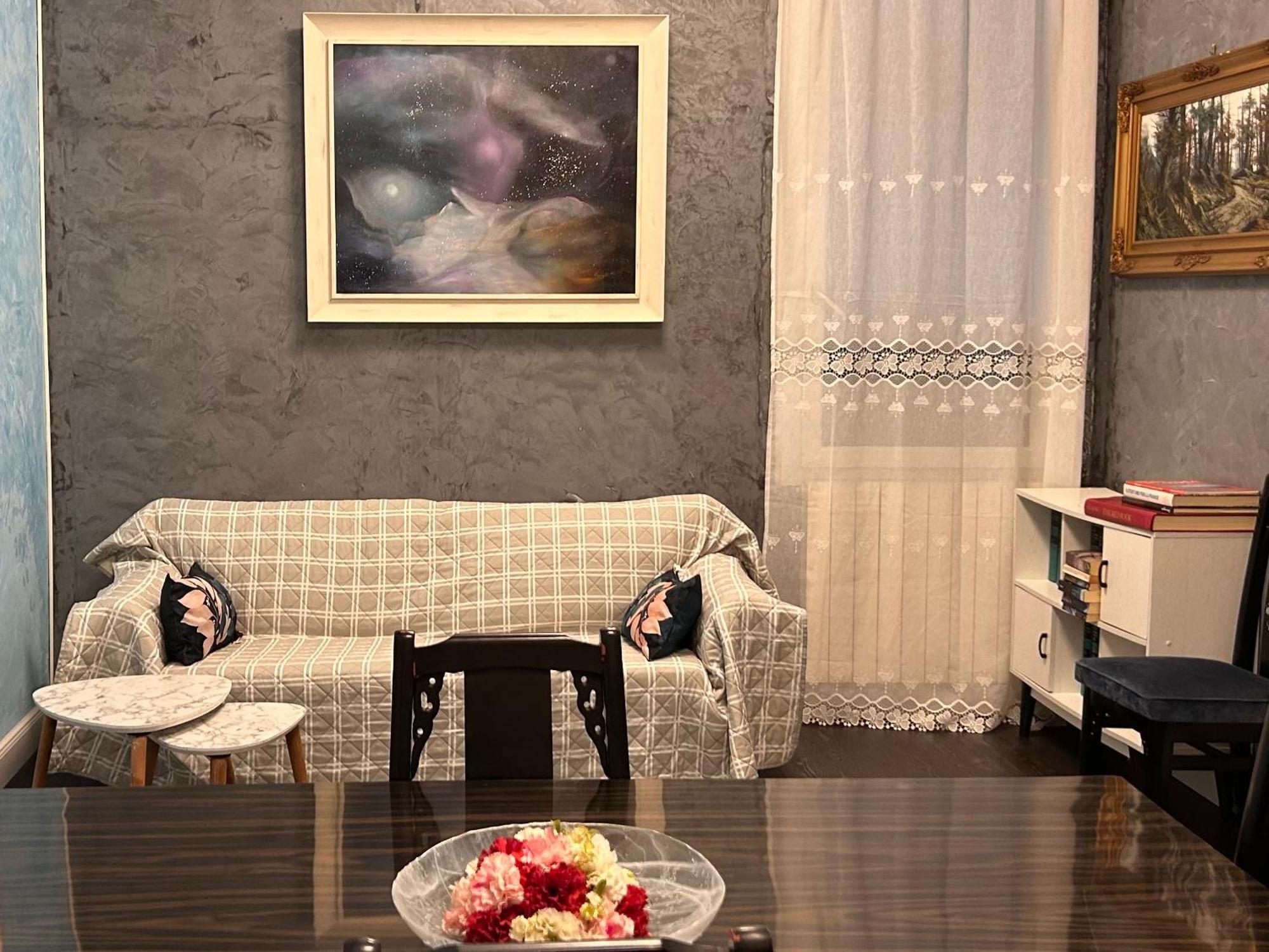 Apartment House Of Artist Isolabona